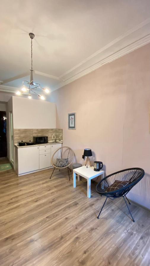 Art Apartment In Kala Tbilisi Historic District ภายนอก รูปภาพ
