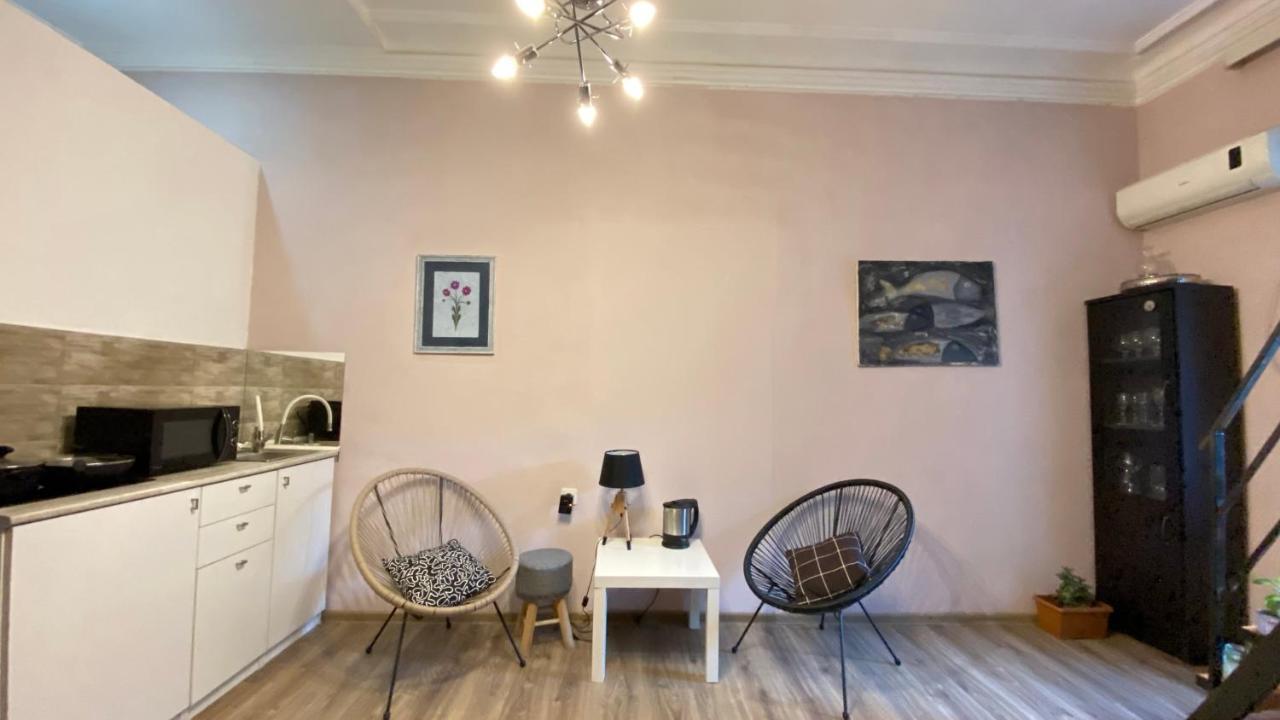 Art Apartment In Kala Tbilisi Historic District ภายนอก รูปภาพ
