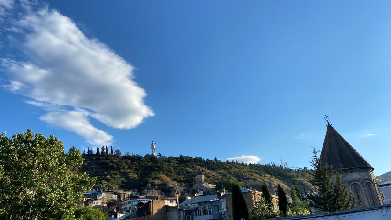 Art Apartment In Kala Tbilisi Historic District ภายนอก รูปภาพ